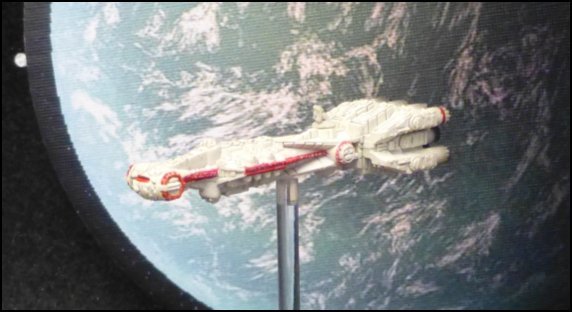 La Moqueuse, Corvette Corellienne de la Flotte de l'Alliance, quitte Lafra apr�s une mission sous couverture...